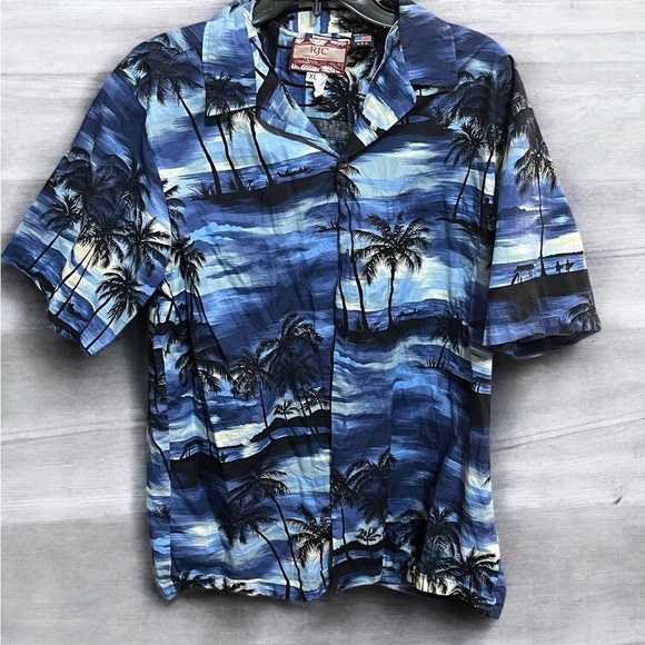 Hawaiian Blue and Black Casual Button Down Shirt. Made in the USA - Picture 1 of 4